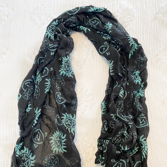 Supernatural Symbols Scarf - Picture 1 of 3